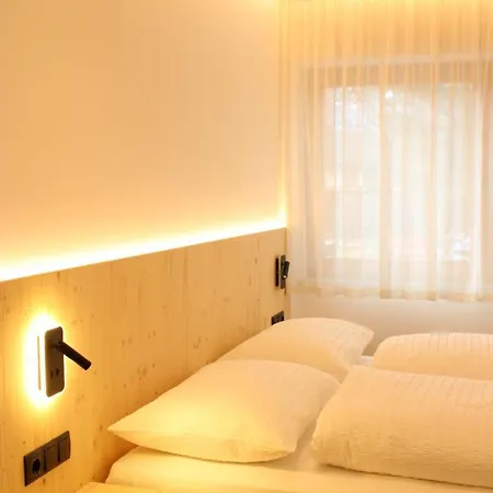 Klementhof 3*