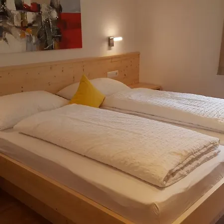 Klementhof Aparthotel Fiumes
